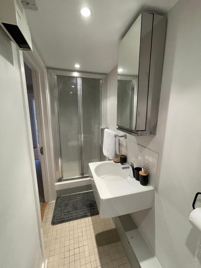 לונדון The Reflection Apartment , With River Thames View מראה חיצוני תמונה
